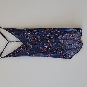 En Creme Women's Blue Floral Twist Tank